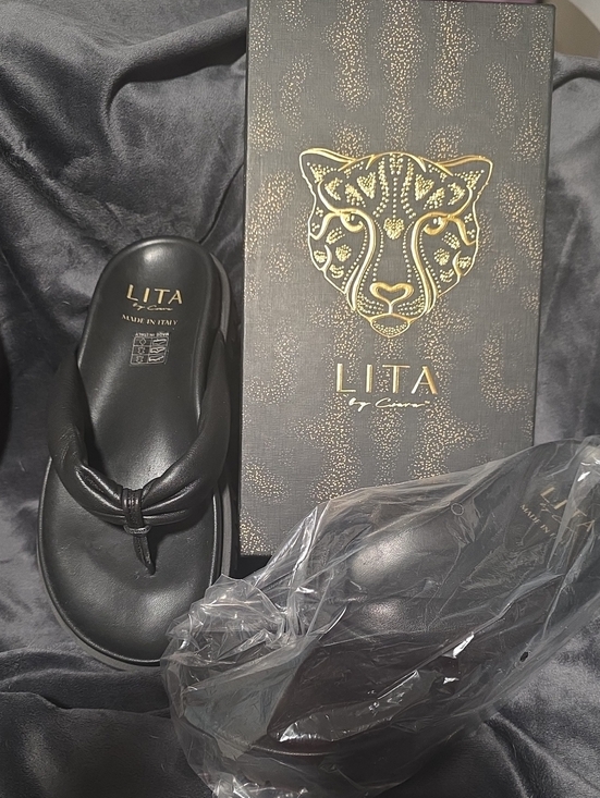Lita by Ciara Shoes - Brand Spanin New LITA Black Leather Knot-Detail Slide Sandals